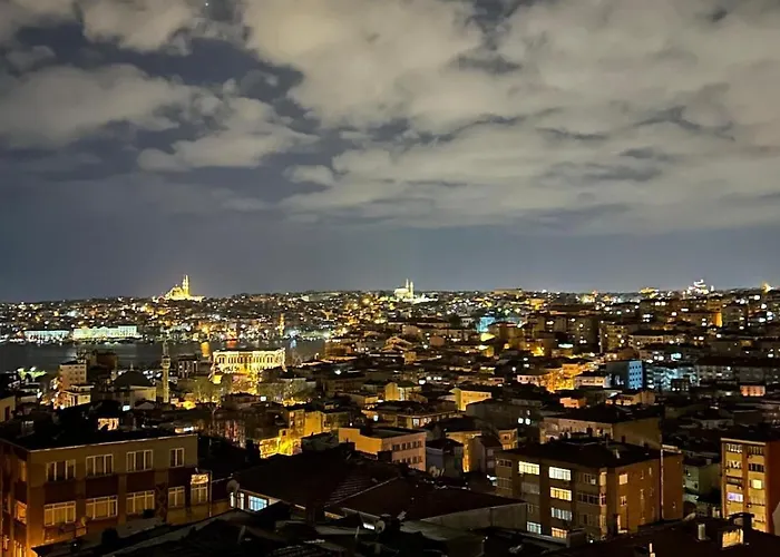 With A View Taksim-beyoglu1 * Istanboel